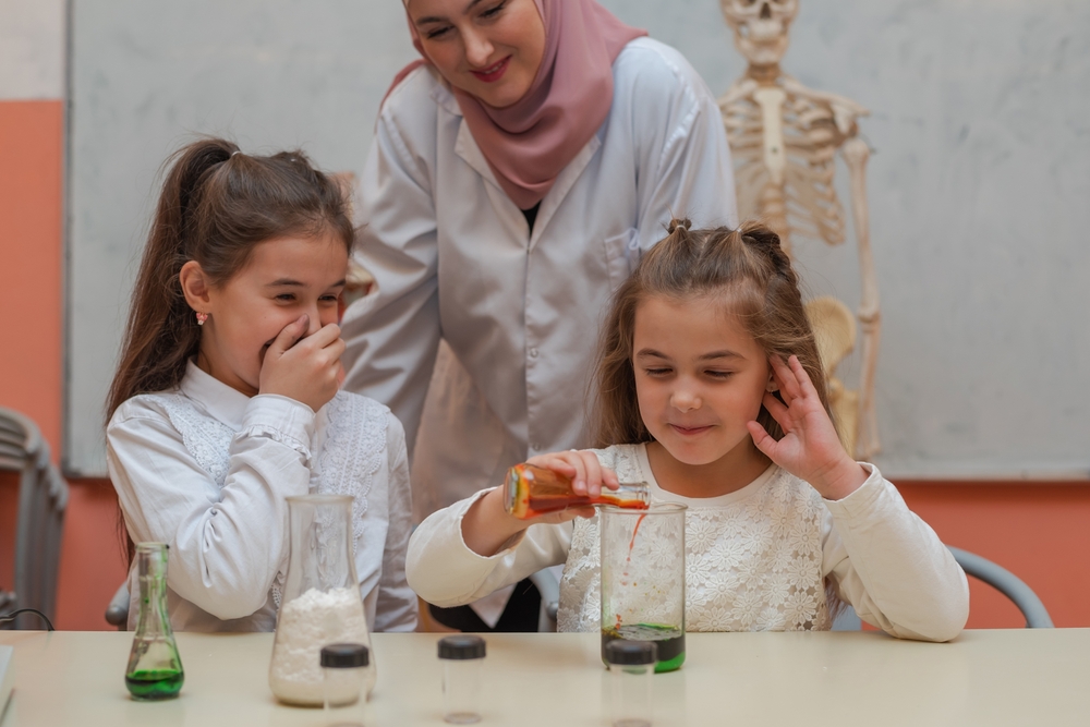 صورة لمعمل علوم مجهز
